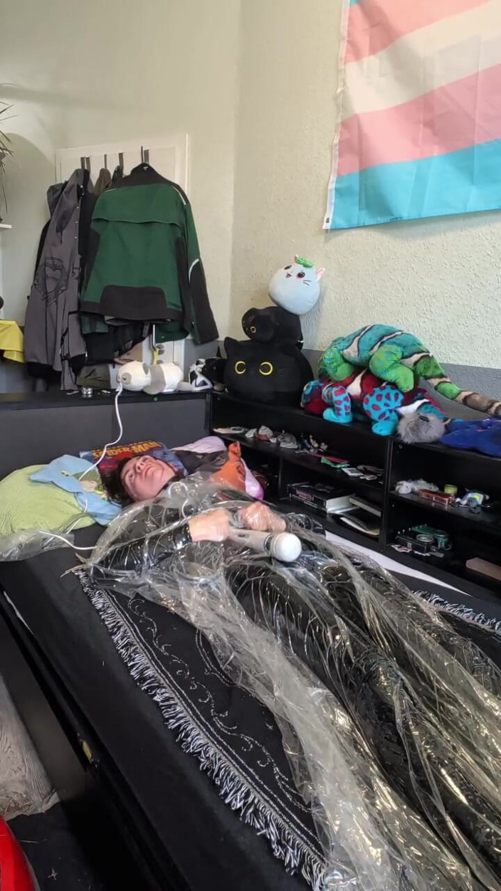 AJ_the_catgirl: Vacum Selfbondage Kedaluwarsa