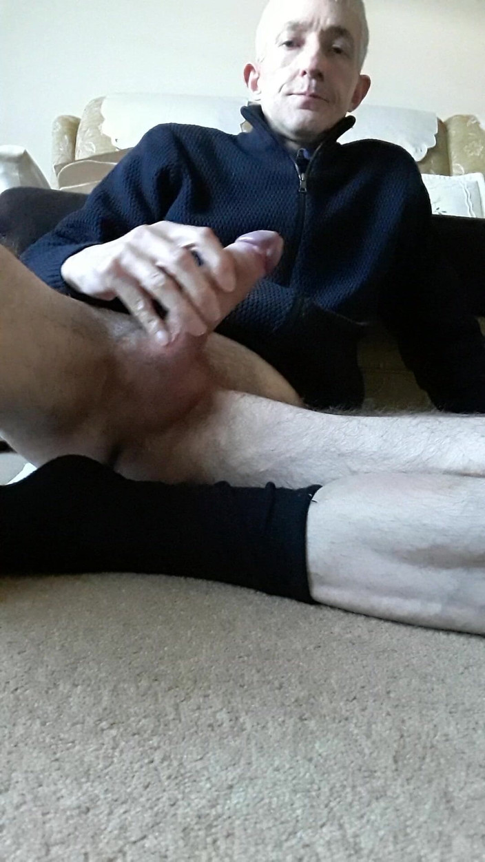 James Dirty Boy: 거실에서 자위하기