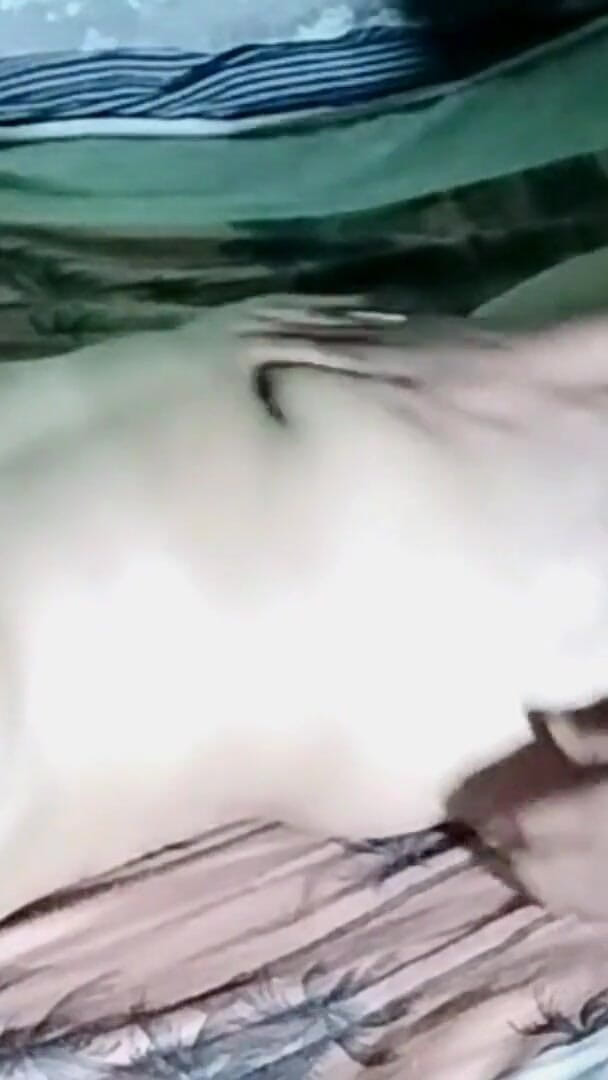 Desi College Girl Pinki Rubbing Her Wet Pussy (NituRani94)
