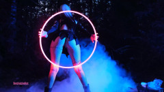 Destination Kat: Baile de Halloween y aro silenciado