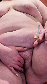 Stepson Seduces Chubby Stepmom Twerk with Her Huge Ass and Fucks Her in the Bathroom