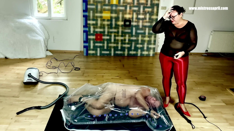 Mistress April: April - dominatrix - esclavo vacumizado y sellado