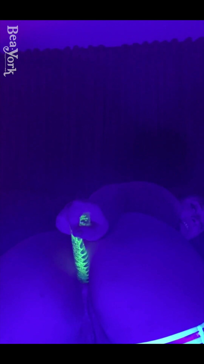Bea York: I Like That It Glows in the Dark