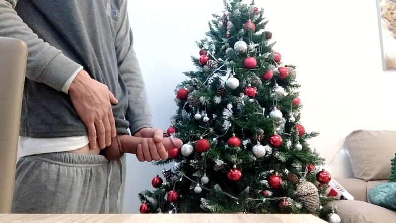 Elvissc: Merry Christmas Handsome Boy in Pajamas Jerks off in Front...