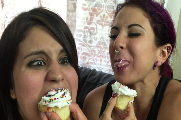 The foxx office: Cupcakes y ombligo hidef