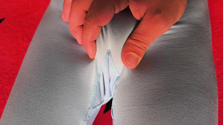 Blondasexy00: Nevlastní bratr se odvážil dotknout se její panenské kundičky! Nevlastní...