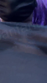 Hraní s mým skleněným robertkem za parkoviští v obchodě