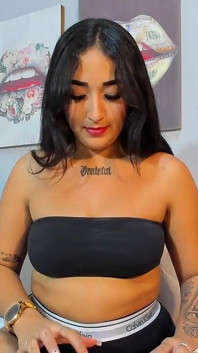 Latina Mit Dickem Arsch Will Von Einem Fans Gefickt Werden
