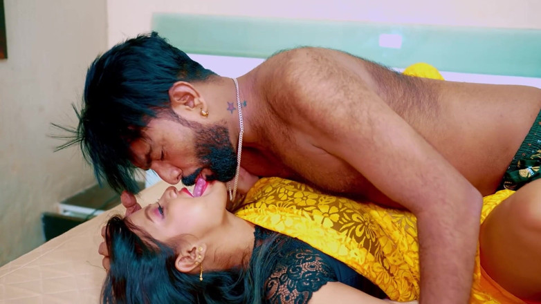 Mr Entertainer: Indická sexy bhabhi masturbuje její kundičku v ložnici
