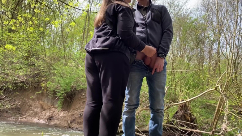 OurFetishLife: 큰 새엄마가 나를 도와 사정하게 해줘