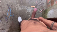 vergar4_daviid: I found an abandoned house and I entered it to...