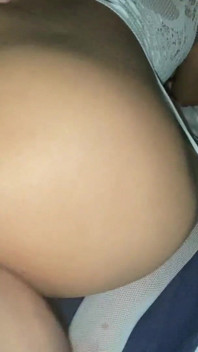 เย็ดตูดกับลูกพี่ลูกน้องสาวที่น่าดึงดูดของฉัน เธอมีตูดแน่นมาก