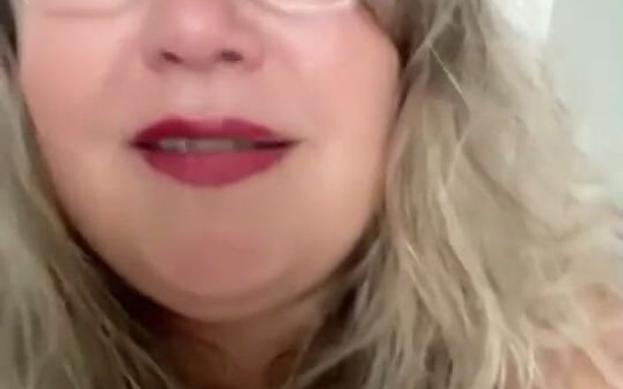 Lily Bay 73: MILF with Pink Glasses