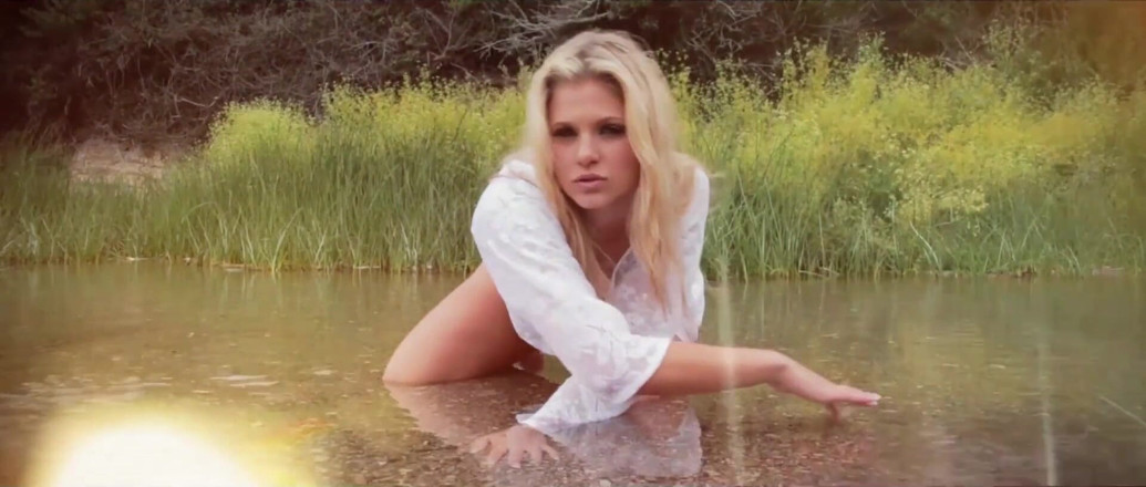 XTime Solo: Blonde nasty girl loves to touch her pussy