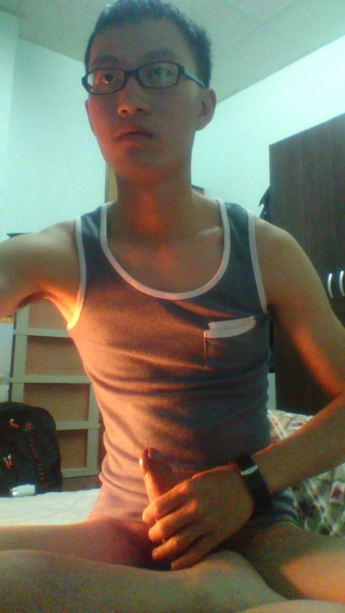 Gaysian fun: Sega e sborrata al college