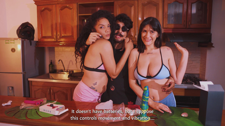 MvsteryGuy: Dělám to 2 Georgeous Cum s nějakou pomocí (badpeach hračky recenze)