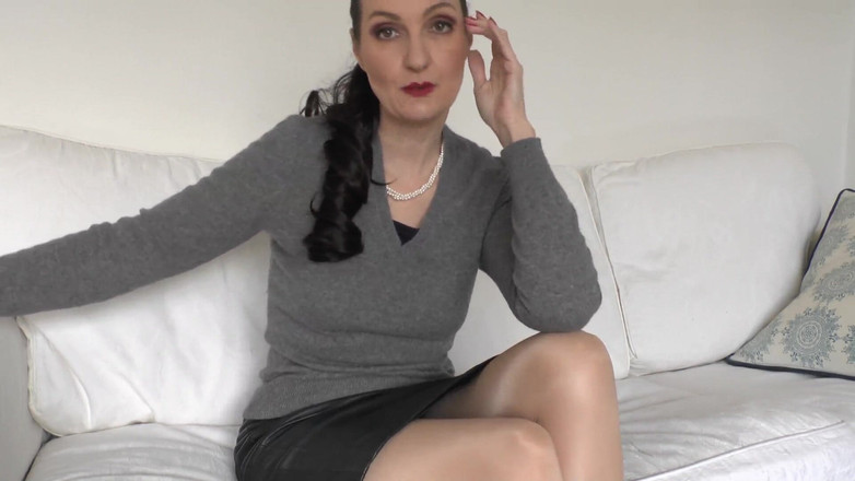 Lady Victoria Valente: 婚礼前 13 天：禁忌邂逅 - 在我的毛衣上泼水，维多利亚·瓦伦特夫人