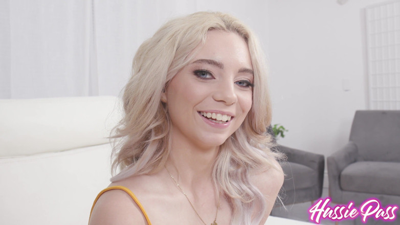 Hussie Auditions: La teen principiante con capezzoli di jojo austin con parker...