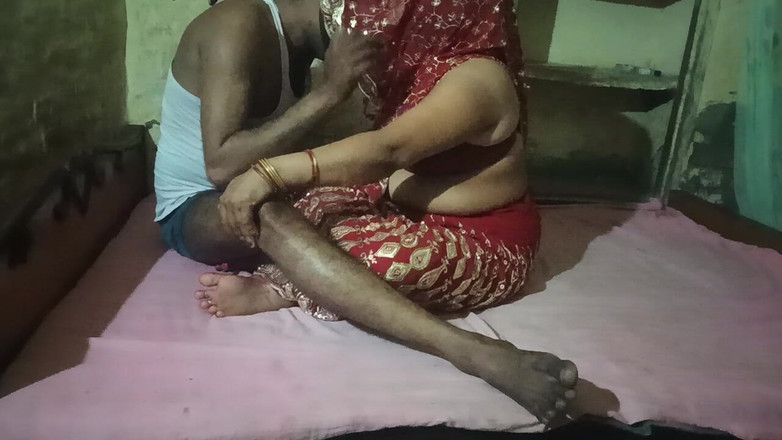 Desi_bhabhi121: La Notte Di Nozze Della Cognata, per La Prima Volta,...