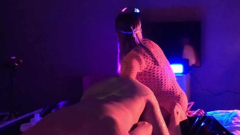 FISTINGQUEEN: Glow Fisting - Perspectiva Fistdude