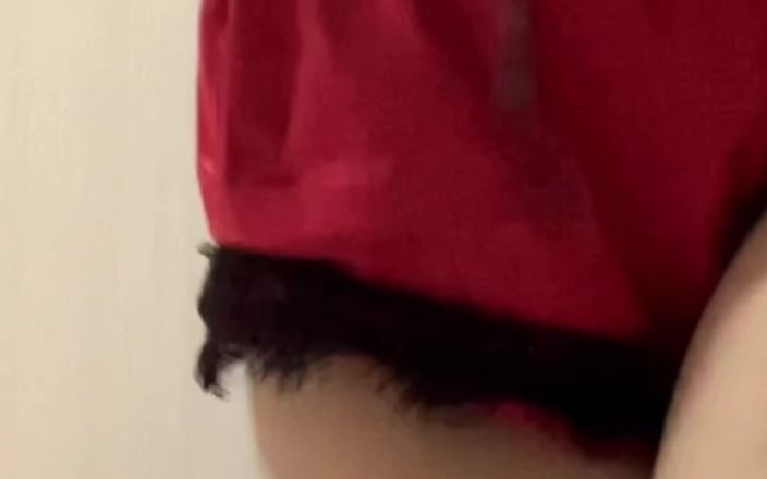 MaybeNatty: POV : une fille de 18 ans danse et se déshabille pour...