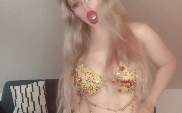 FinDom Goaldigger: Blowjob Version 2 Song Release 2 September 2024. Sängerin findom goaldigger