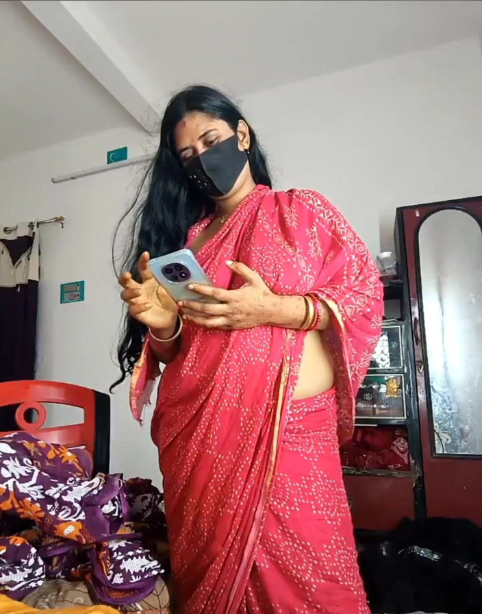 Laxmixh: Indisk Desi vacker Bhabi första utseende på cam