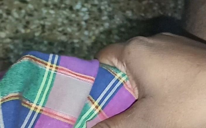 Sweet Indian cock: Bhabhi bú và liếm âm hộ trong nhà làm tình