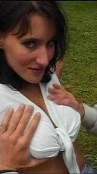 Fantastische sexy MILfs mit dicken titten werden von großen schwänfen gefickt und in den mund gespritzt