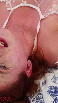 Victoria Greene knullas grovt och beläggs med sperma