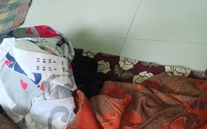 Mysoremanju: House Wife Enjoying 69 in Bed