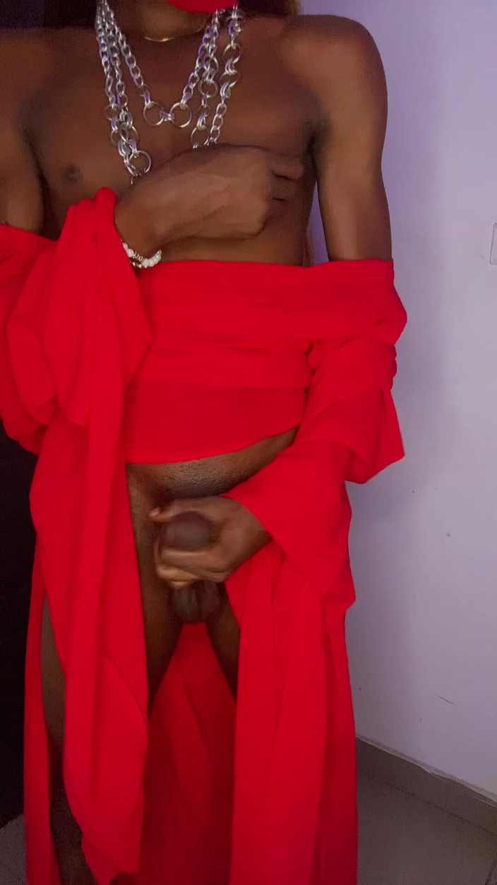 Cilia Hung: Travesti avec une grosse bite