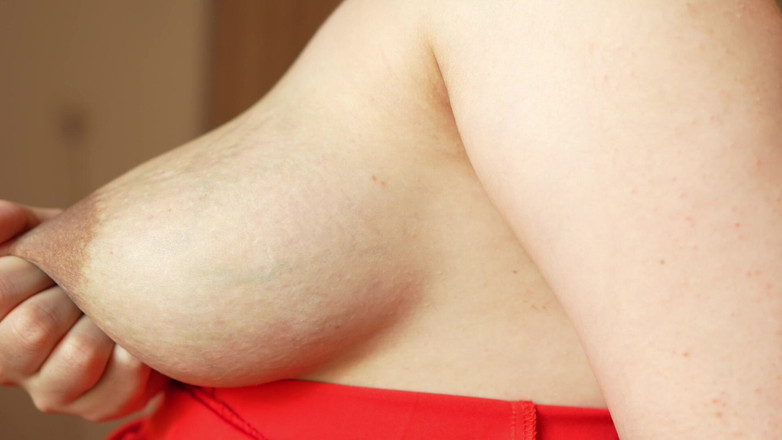 AmayaMori: La matrigna gioca con le sue grandi tette e la...