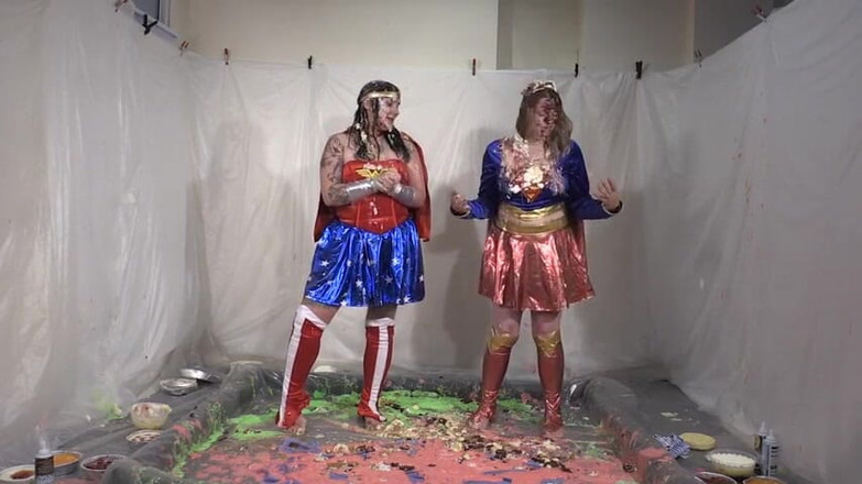 Gunked up girls: Super-eroii Lola și Jodie