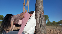 fartingclub01: उसके चेहरे पर पादना जबकि मैं इसे अपनी गांड और पेड़ के बीच कुचलता हूं