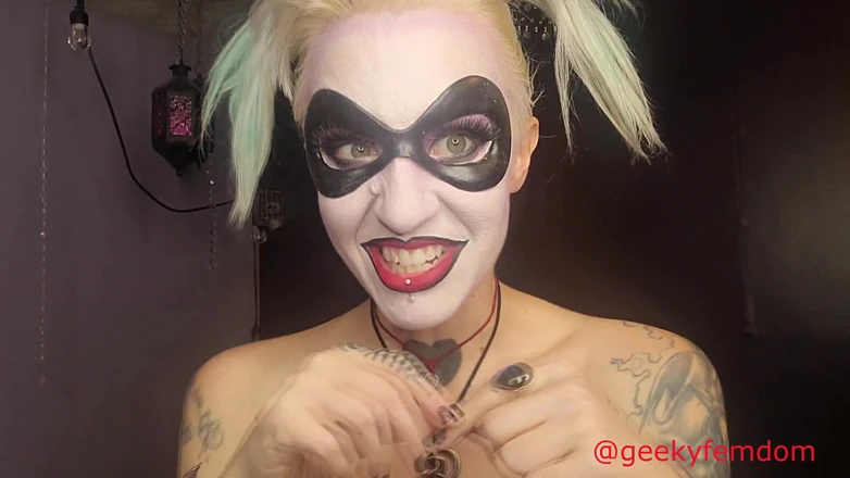 Geeky Femdom: Harley Quinn svádí Nightwing