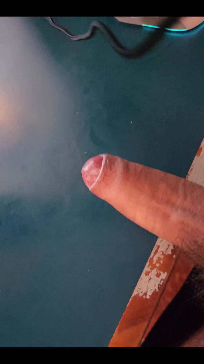 Ravingr: Quick Cum Shot
