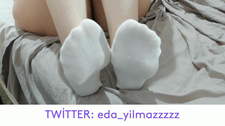 bigass_sexy_bigboobs: Fetysz stóp - turecka stopa - turecki fetysz stóp - skarpetki - turecka milf -...
