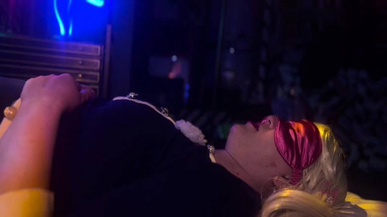 Shawna Panofka: L’inspection du Dr mène au squirt et au creampie