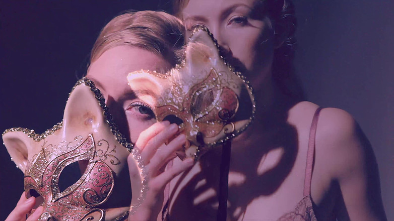 Black Label Magazine: ラ・フェリーヌ