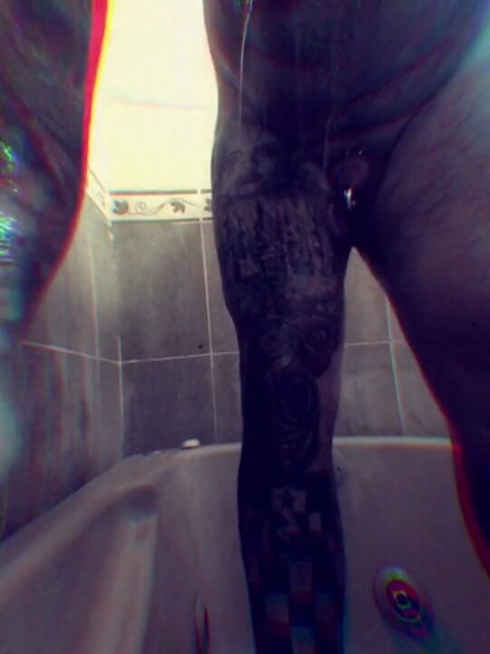 Phillholes: La duș cu vibrator