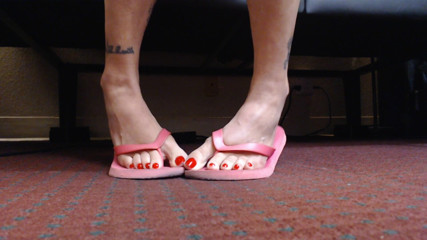 Abby Anna: Soft pink flipflops shoeplay long toes