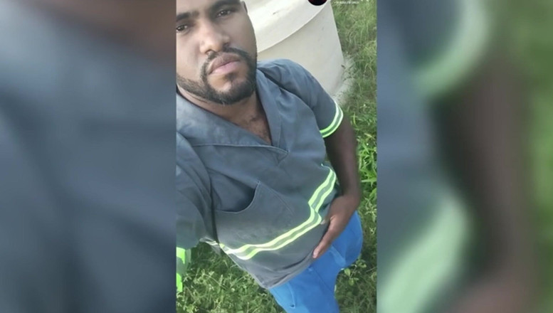 TheBlacKHunterr: Sozinho Na Obra Sempre Bato Uma Escondido