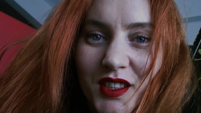 Goddess Celine: Dominación de pantimedias