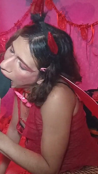 Mały diabeł z wieloma złymi uczynkami