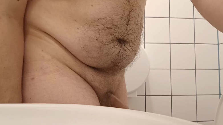 Ed Eden: Öffentliche toilette 5