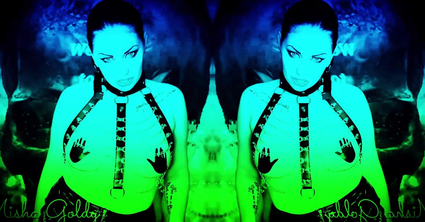 Goddess Misha Goldy: Buatkan saya sangat kuat dengan sperma awak! Melancap untuk succubus...