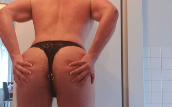 Leon fag boy: Leon aparece