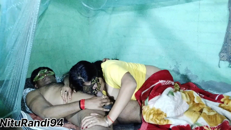 NituRandi94: プロンセックスビデオフェラチオとワイルドなペニスライディング ヒンディー語音声