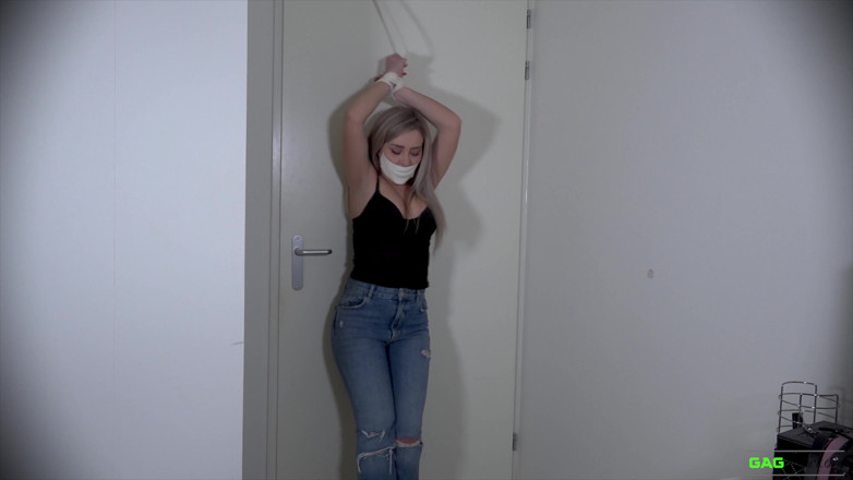 Gag Attack: Aubrey - hogtie tersuai